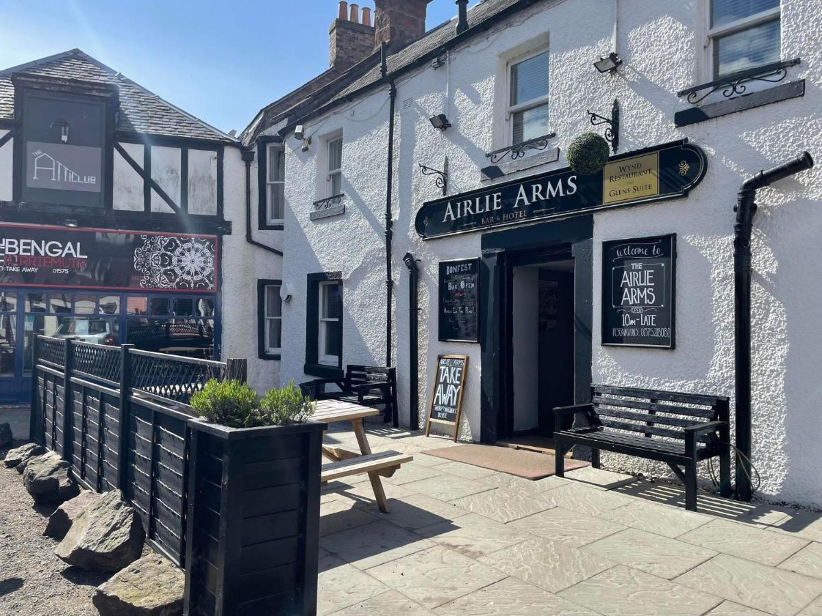 Airlie Arms Hotel Kirriemuir Zewnętrze zdjęcie